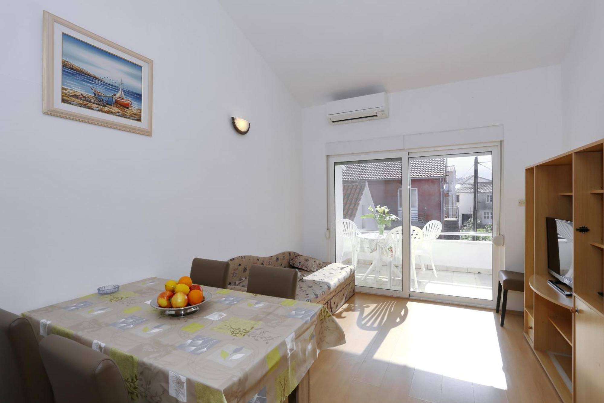 Apartments Olga Божава Екстер'єр фото