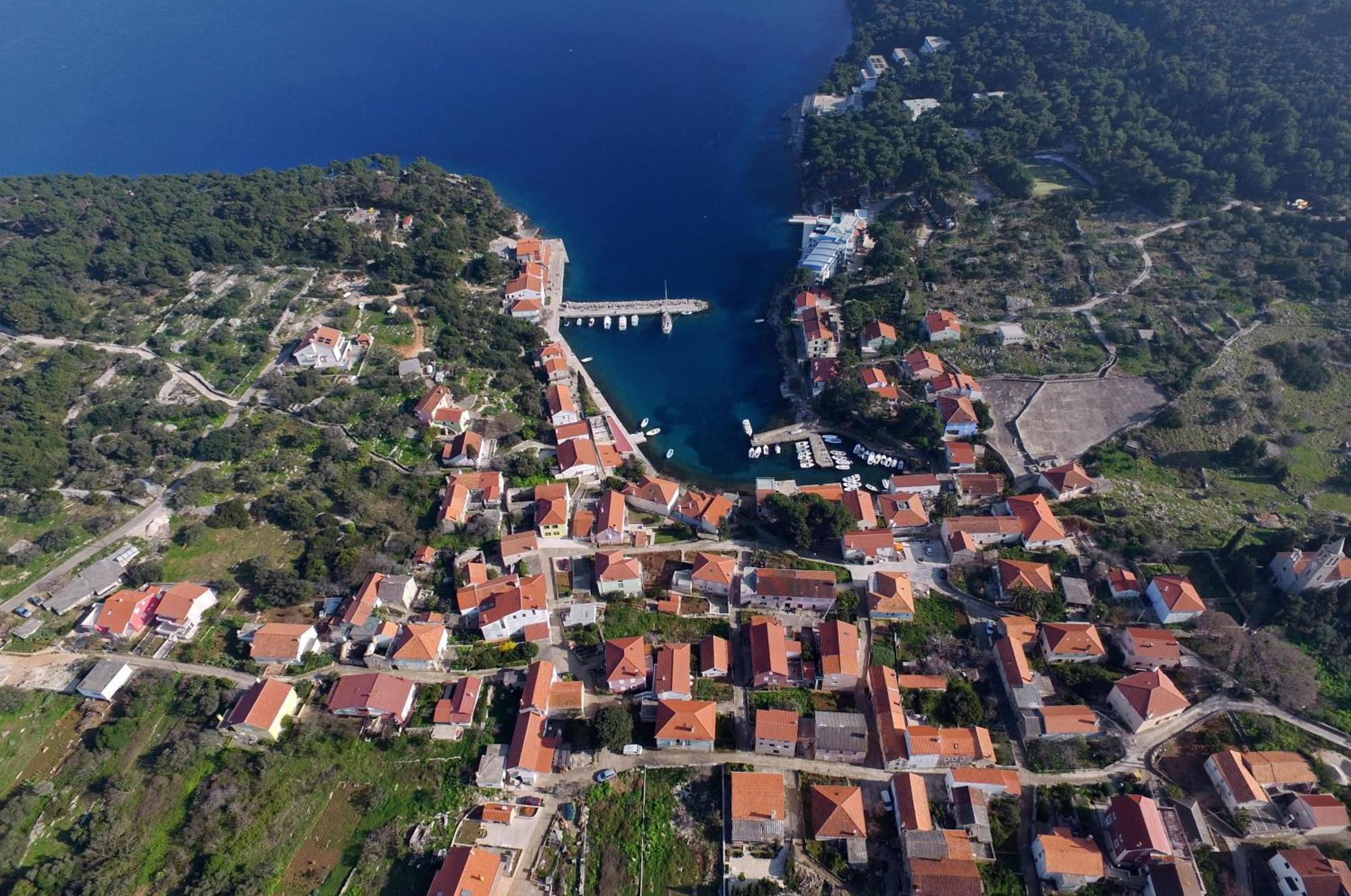 Apartments Olga Божава Екстер'єр фото