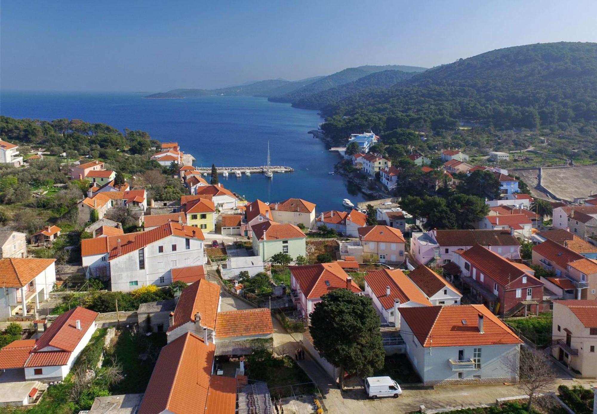Apartments Olga Божава Екстер'єр фото