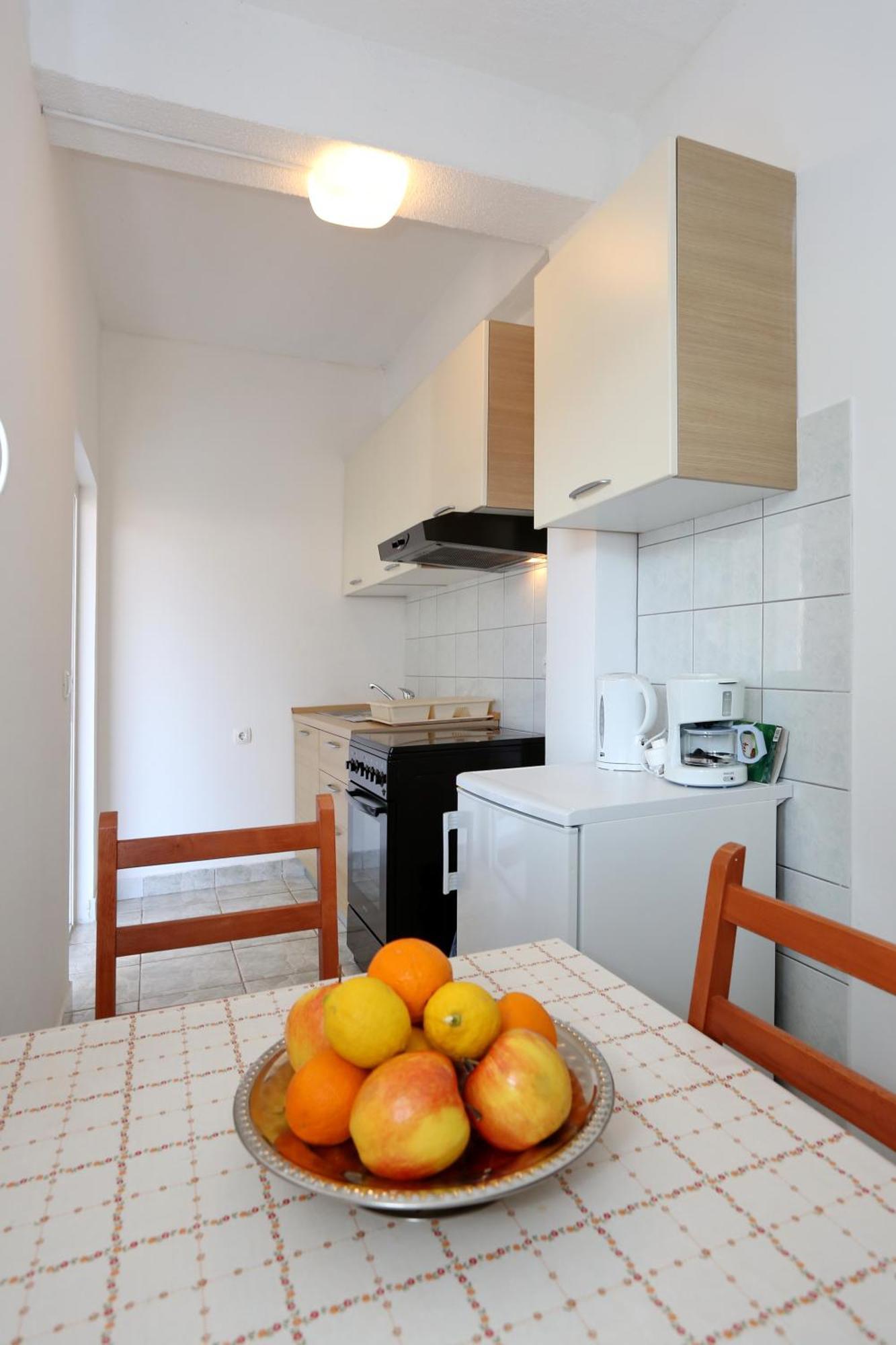 Apartments Olga Божава Екстер'єр фото