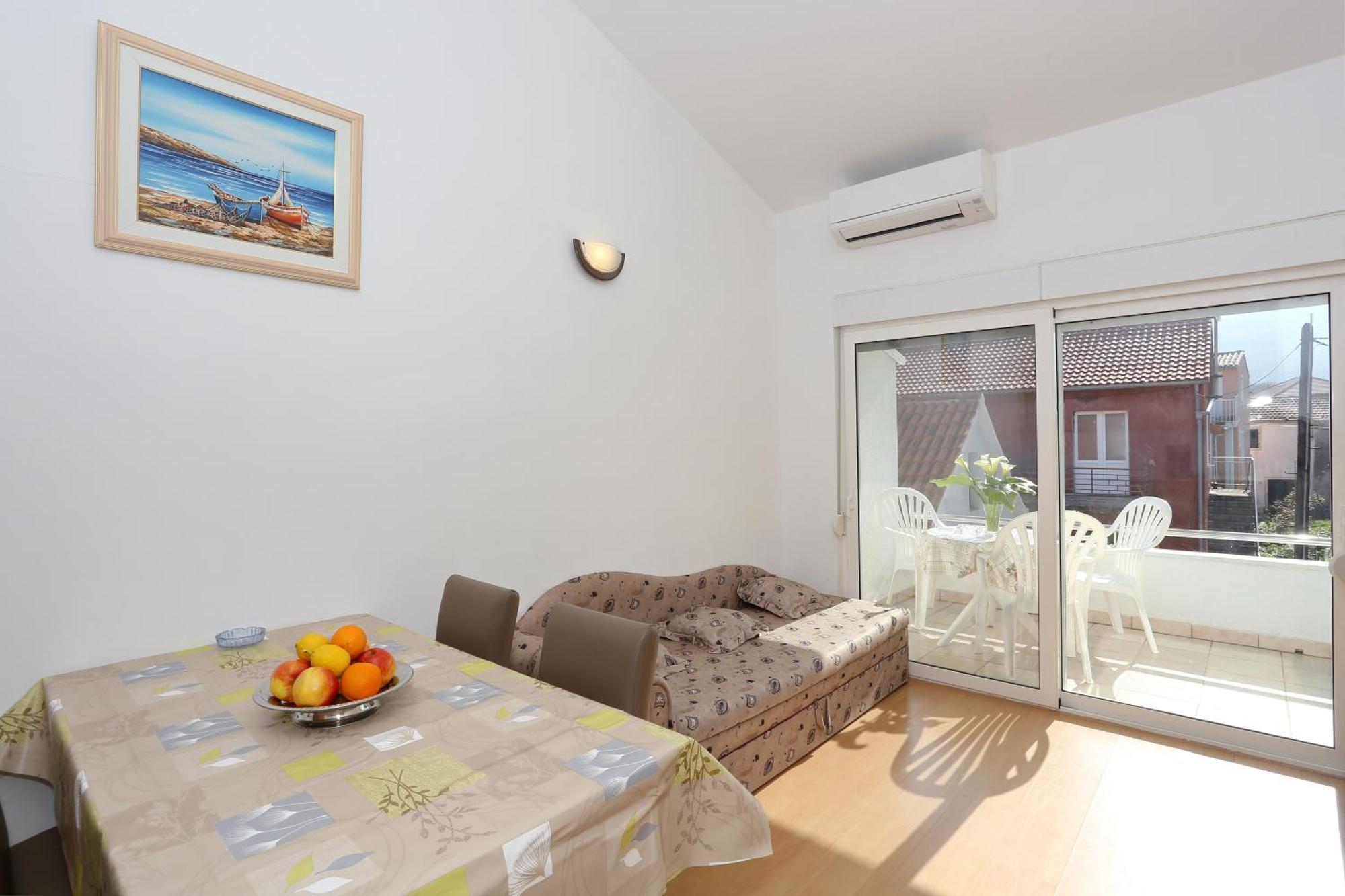 Apartments Olga Божава Екстер'єр фото