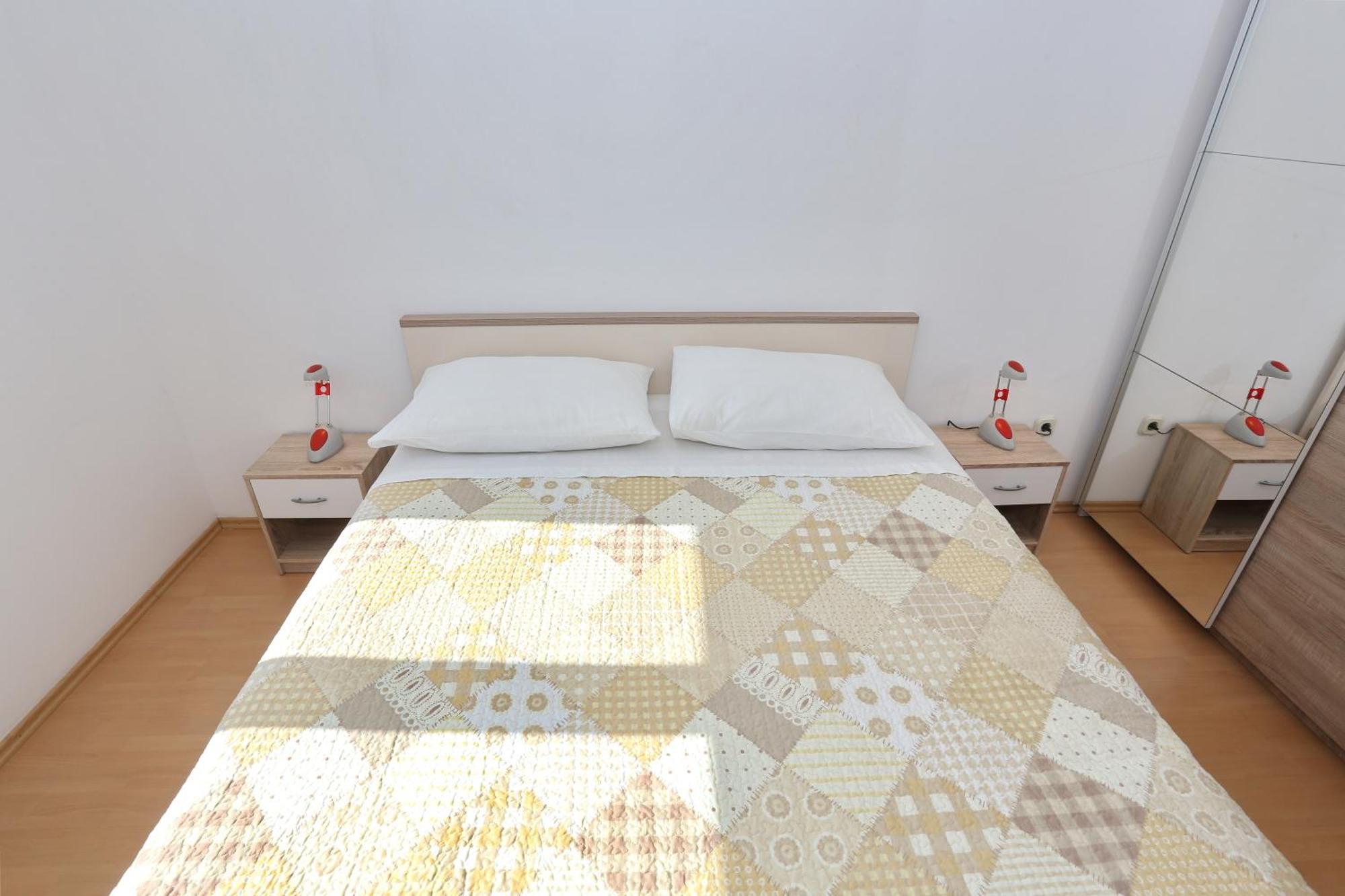 Apartments Olga Божава Екстер'єр фото