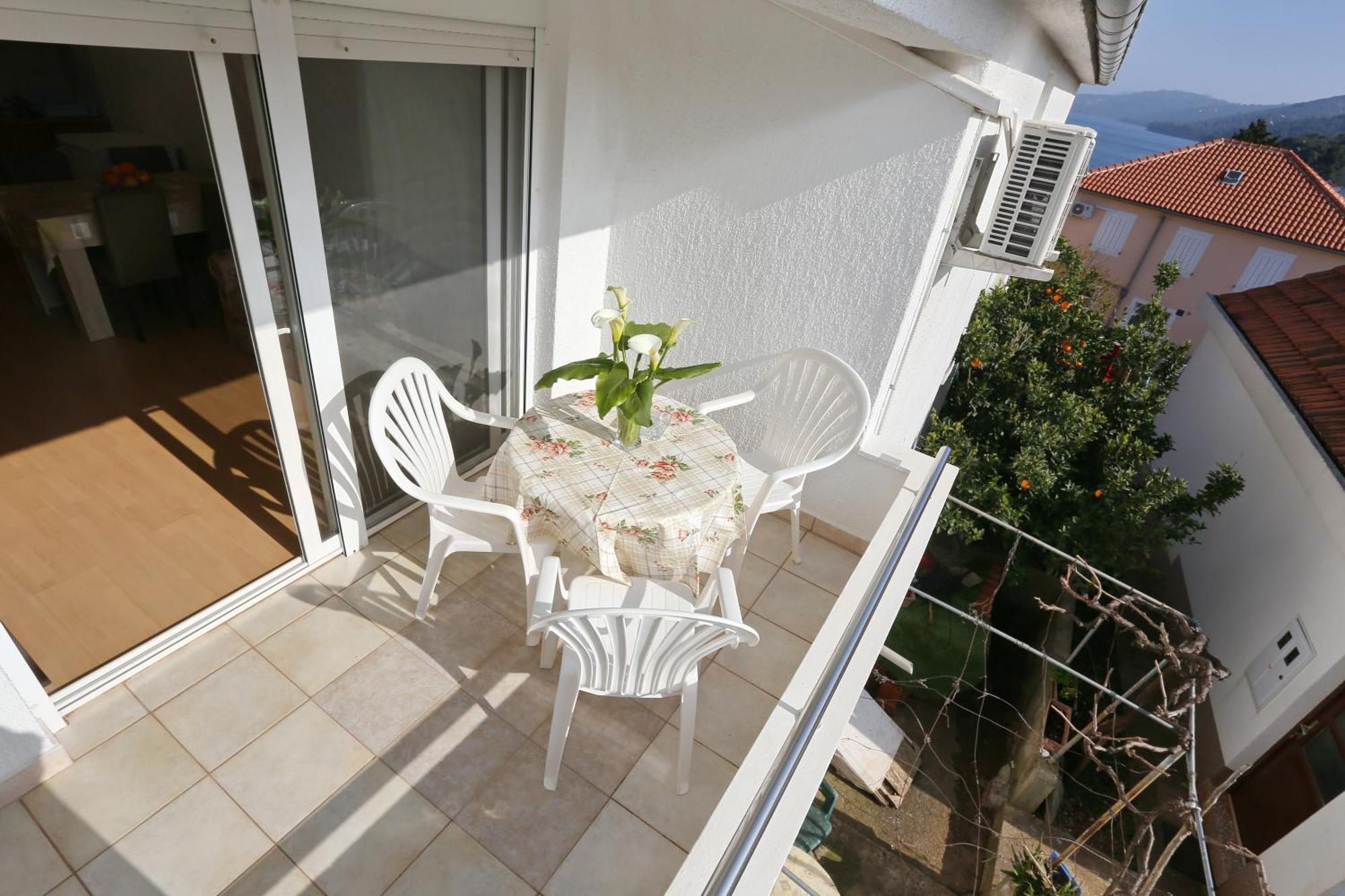 Apartments Olga Божава Екстер'єр фото